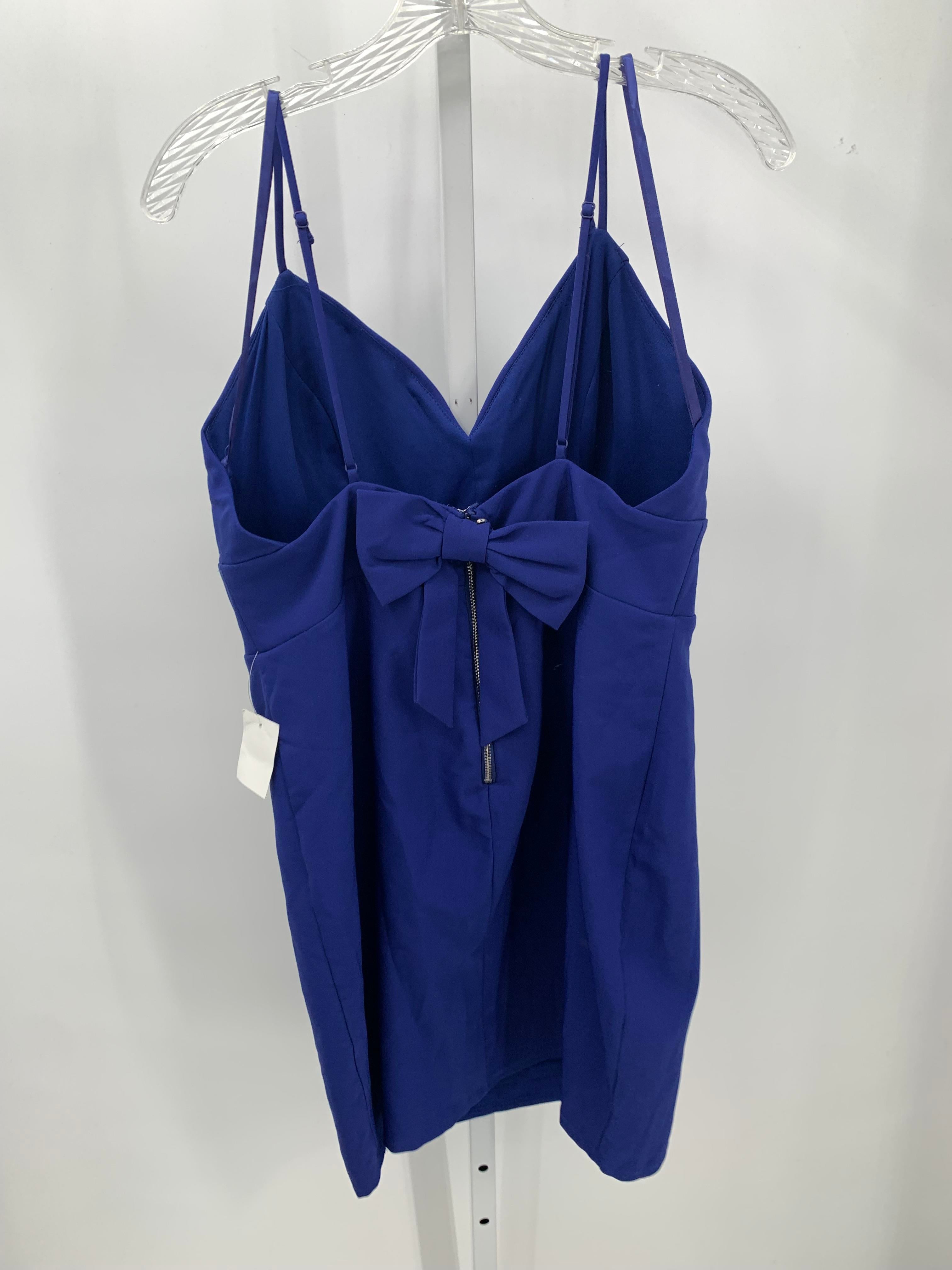 City Studio Size 15 Juniors Sleeveless Dress