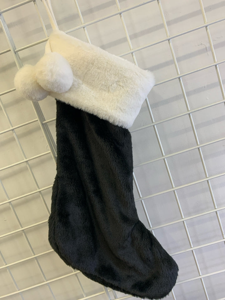 BLACK MARTHA STEWART STOCKING.