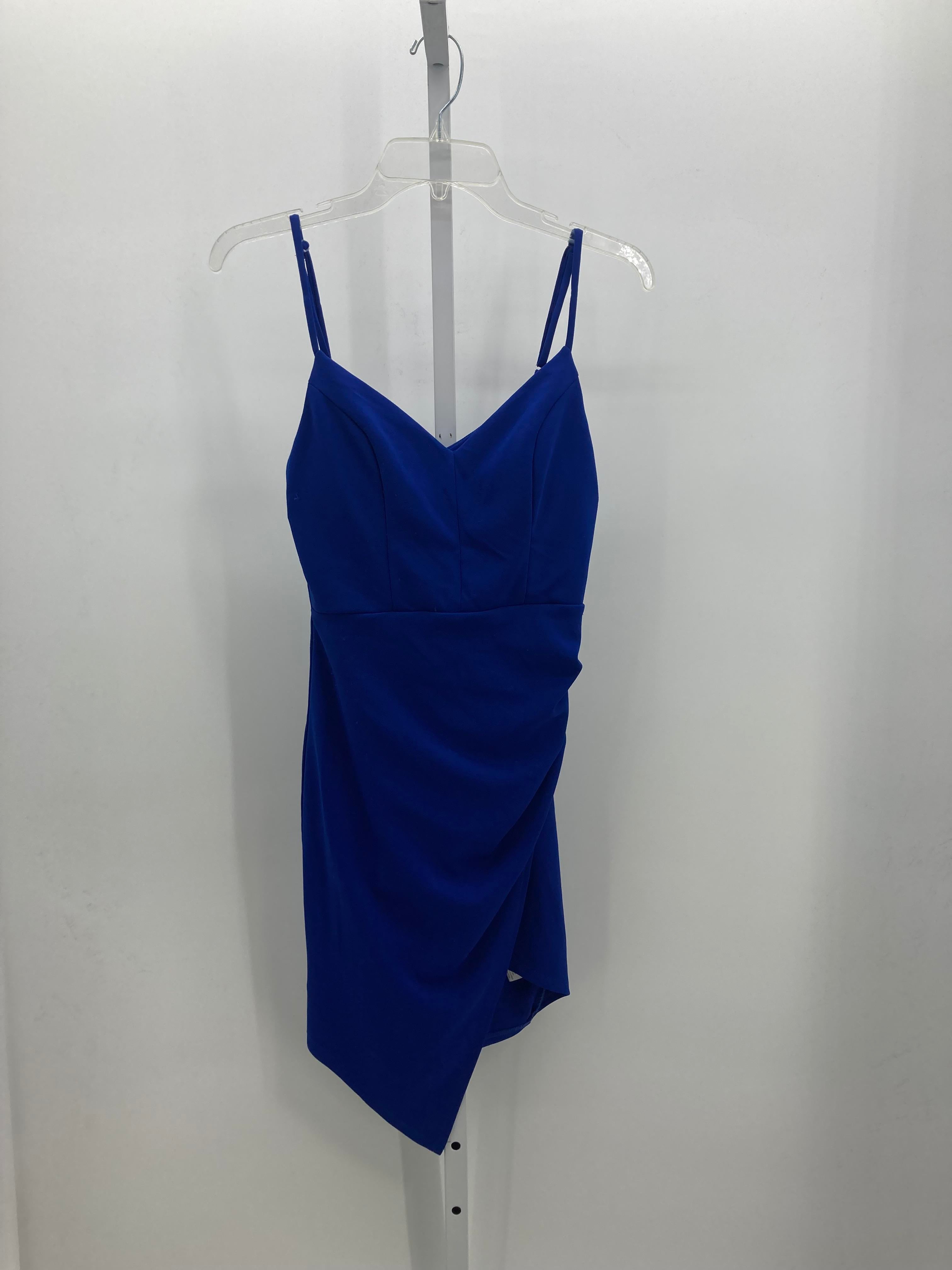 Size Small Juniors Sleeveless Dress
