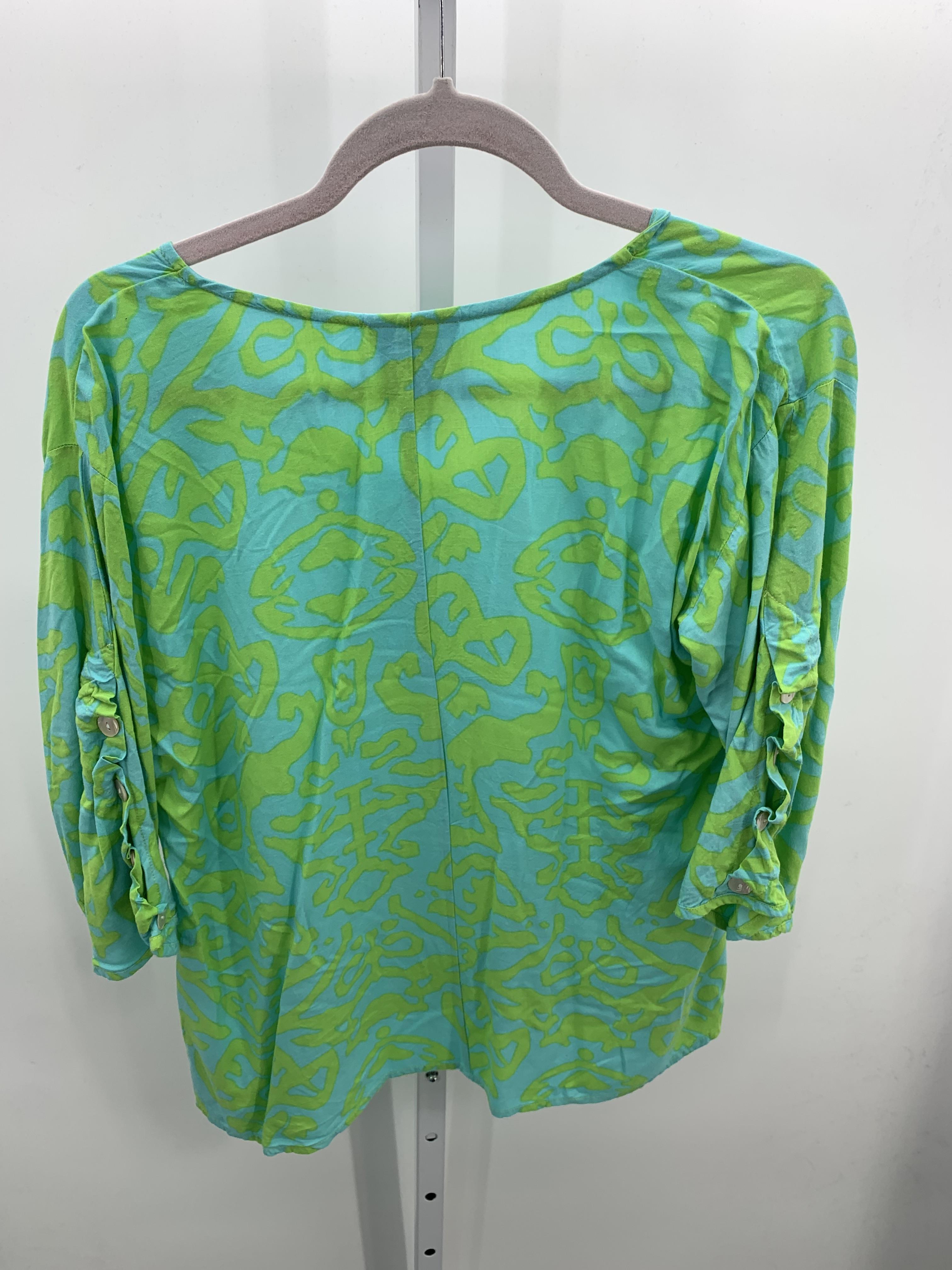 Size Small Misses 3/4 Sleeve Shirt
