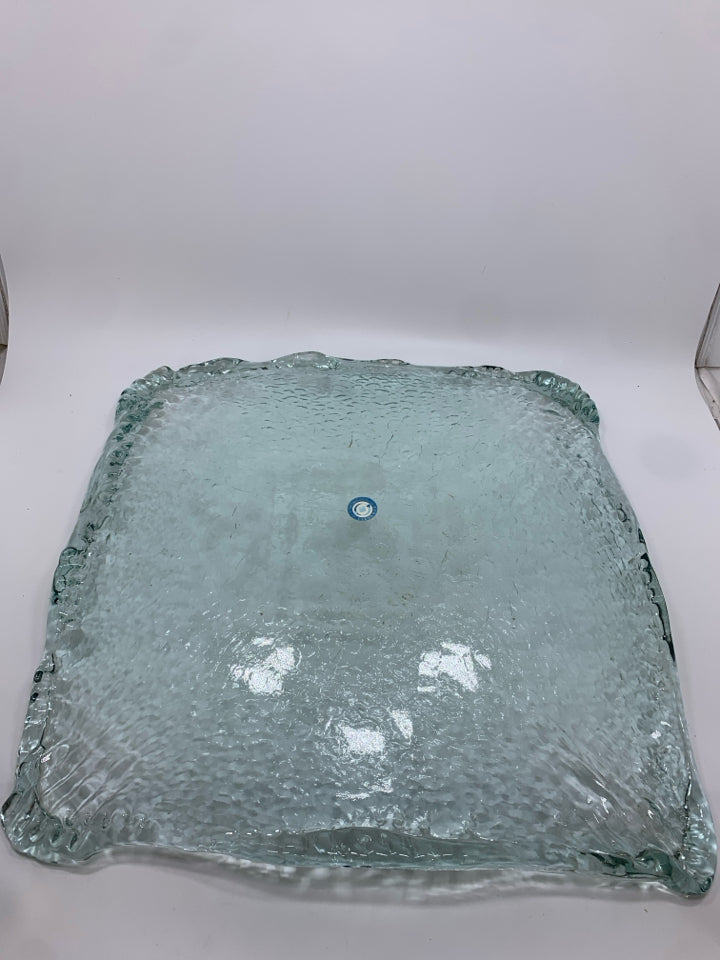 SQUARE TEAL GLASS CENTERPIECE.