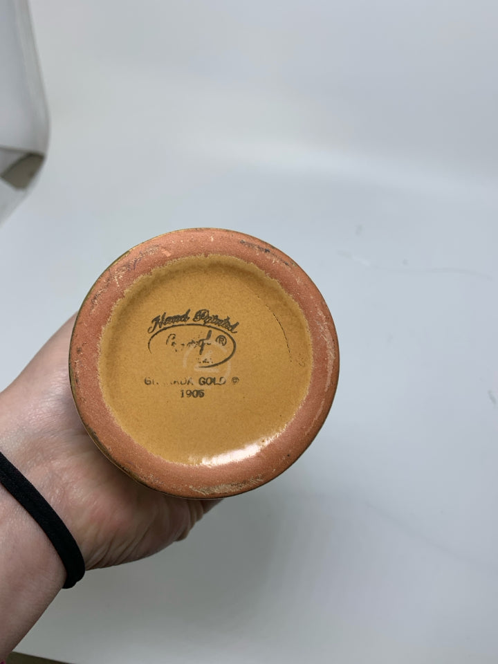 VTG FOOTED GRANADA BASE W/ TWISTED TOP.