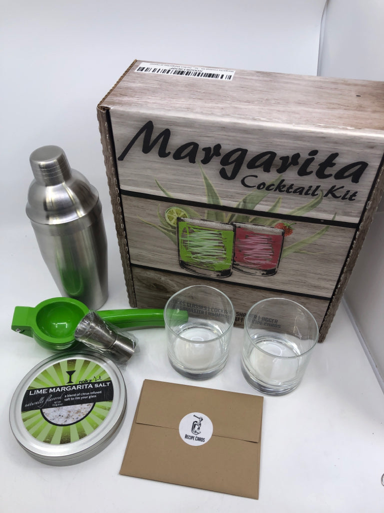 NIB MARGARITA COCKTAIL KIT.