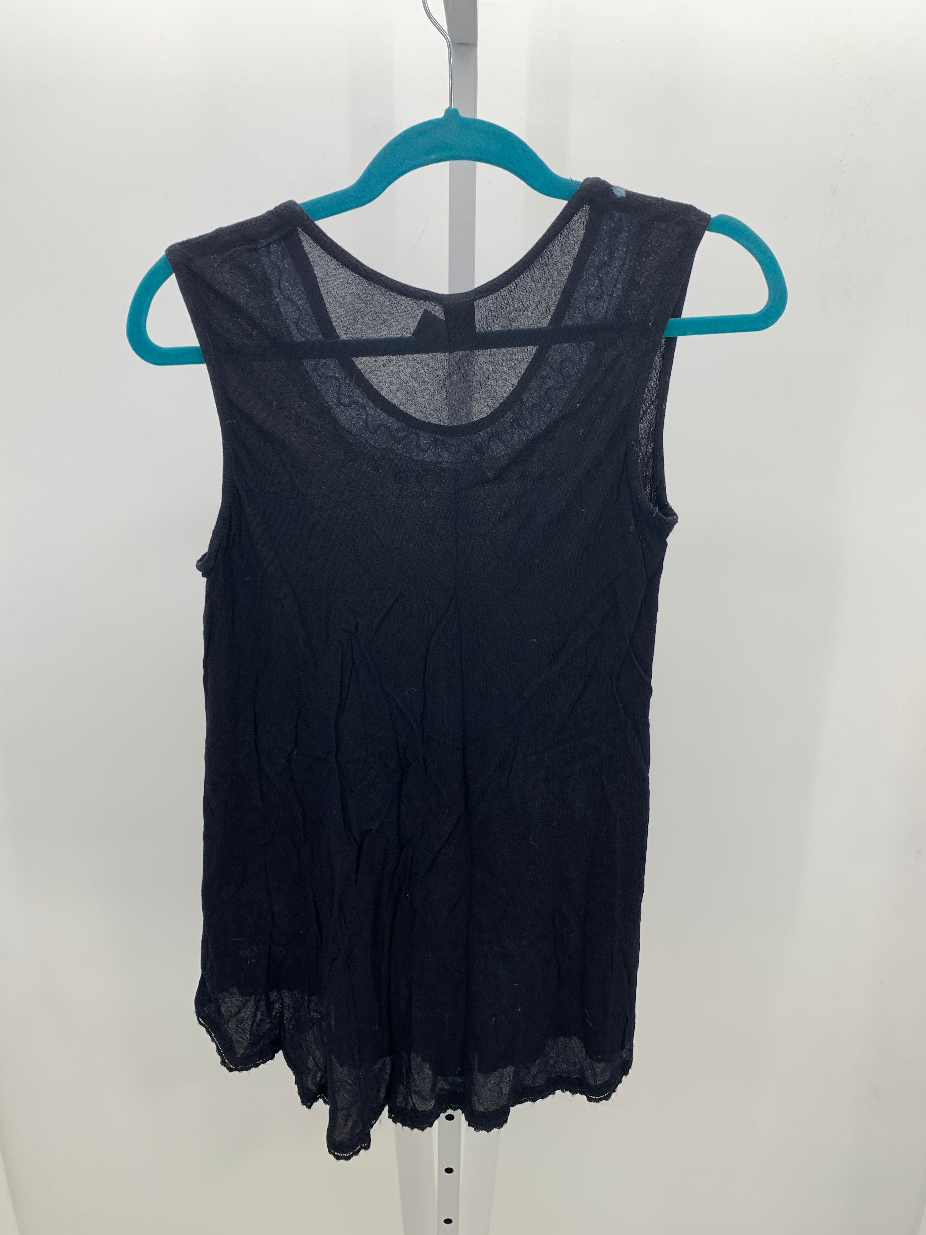 Size Medium Misses Sleeveless Shirt
