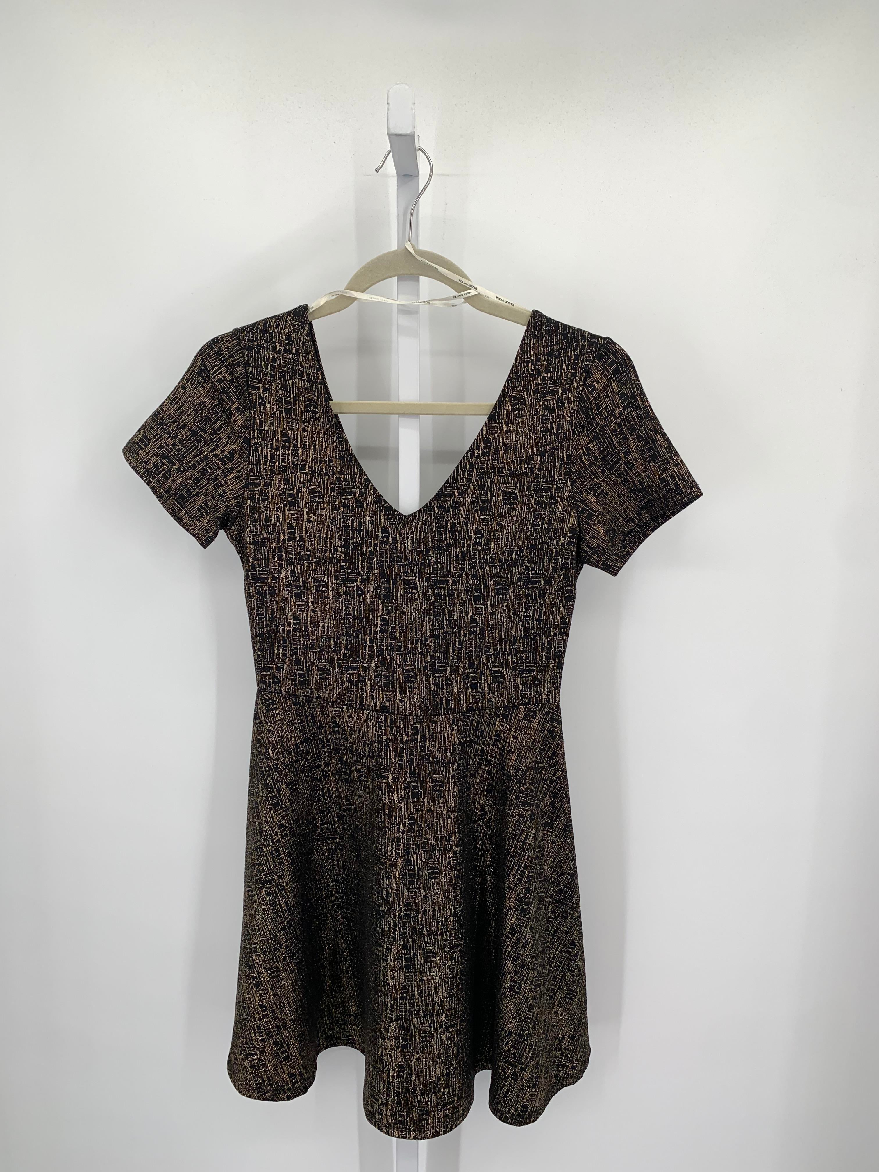 Size Medium Juniors Short Sleeve Dress