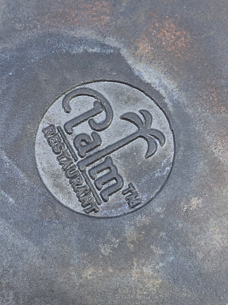 HEAVY CAST IRON DEEP SKILLET PAN.