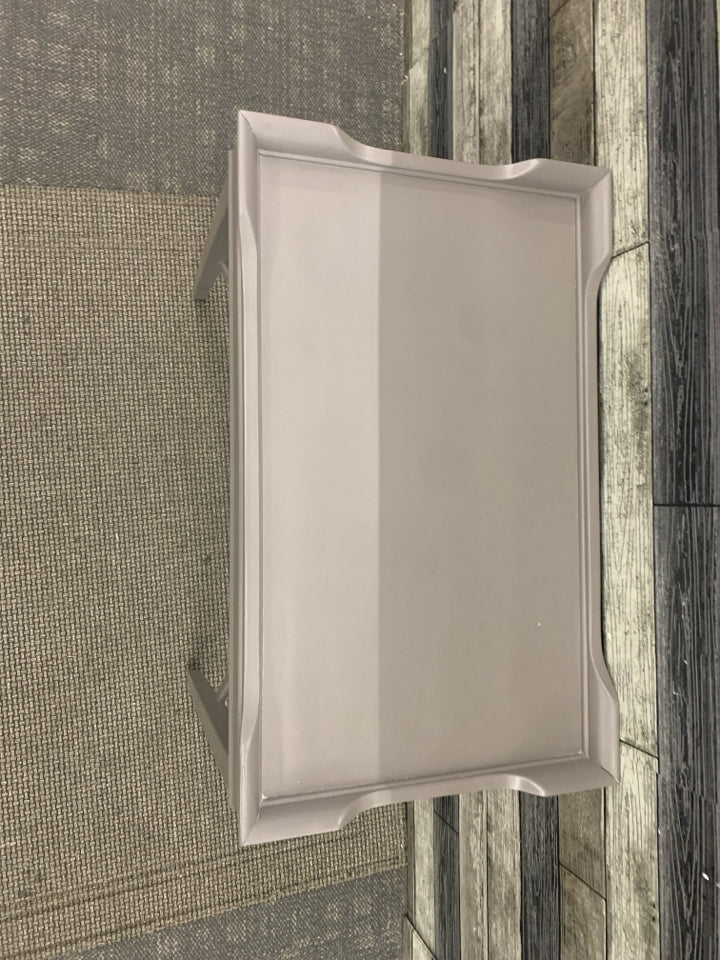 LIGHT BROWN PAINTED WOOD SIDE TABLE.