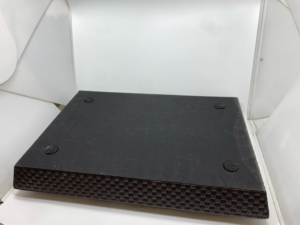 FAUX LEATHER TRAY W/HANDLES.