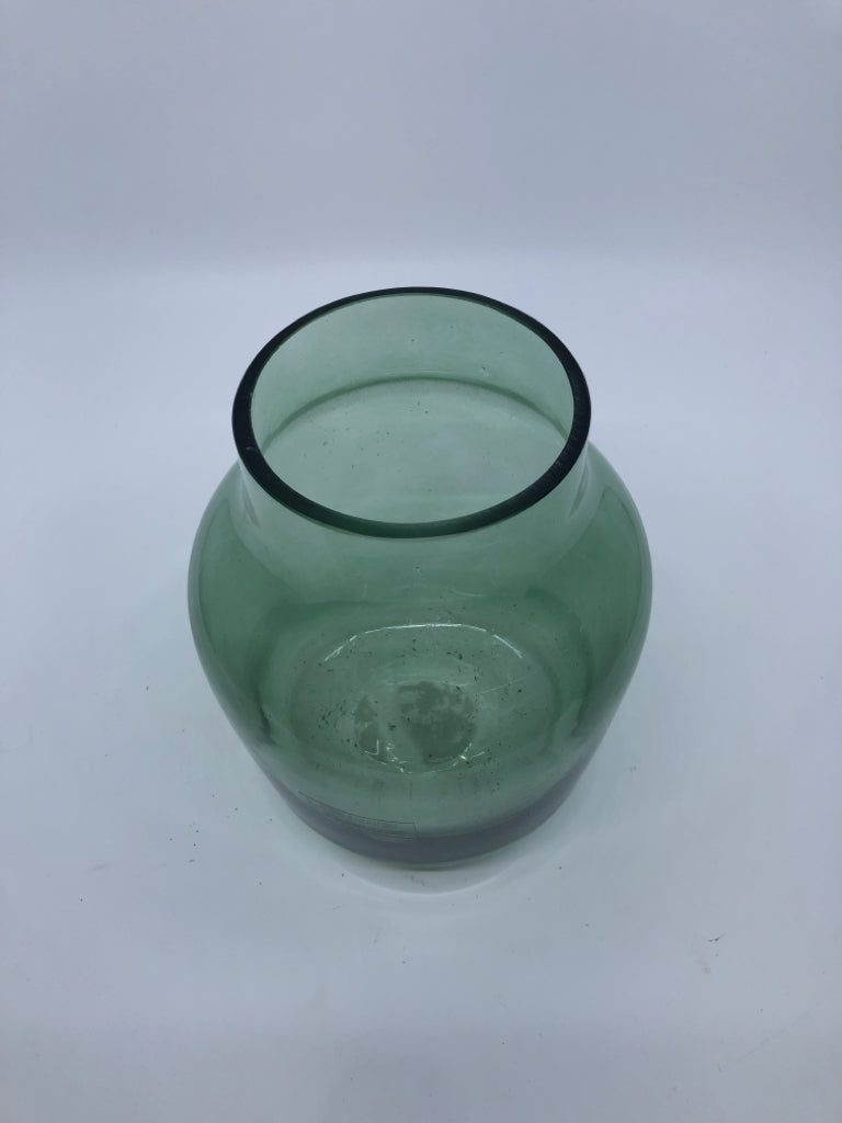 GREEN GLASS VASE.