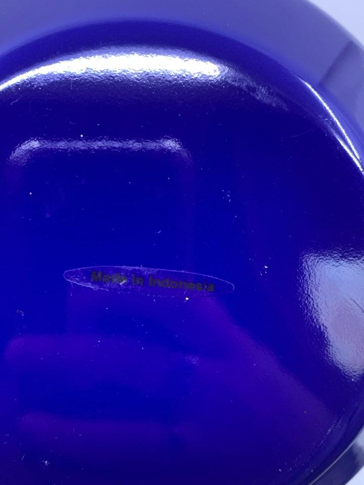 ENAMEL 4 NESTING BOWLS.