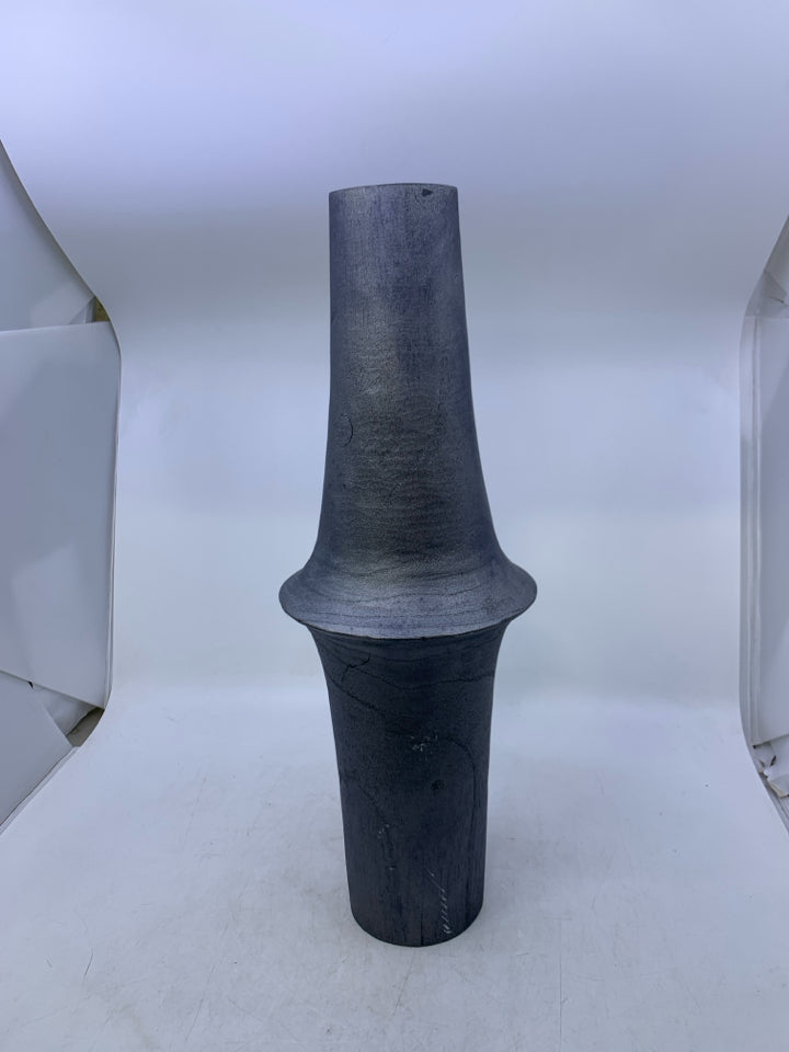 TAN WOOD METALLIC COLORED ABSTRACT VASE.