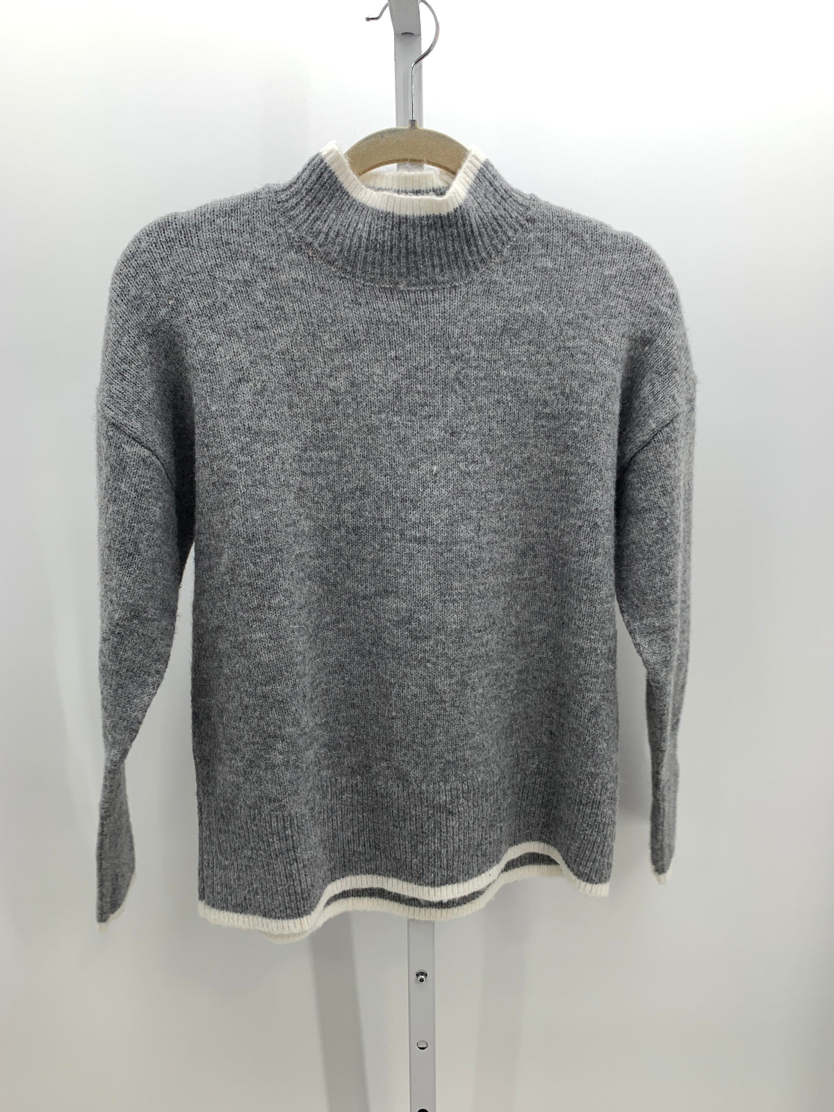 Max Studio Size Small Misses Long Slv Sweater