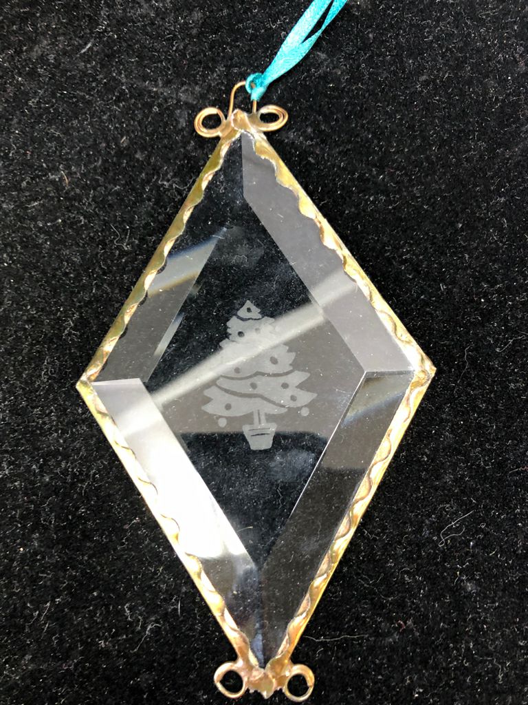 GLASS PRISM ORNAMENT W/ ETCHED CHRISTMAS TREE.