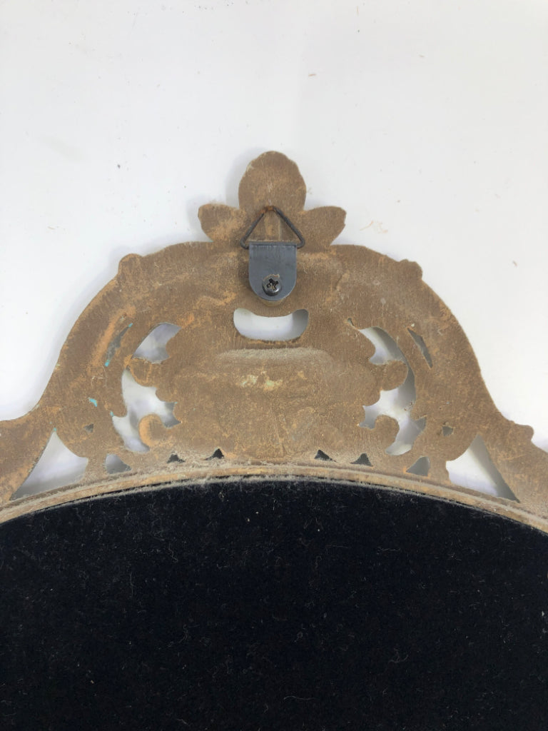 VTG MIRROR W/ORNATE DETAILS.