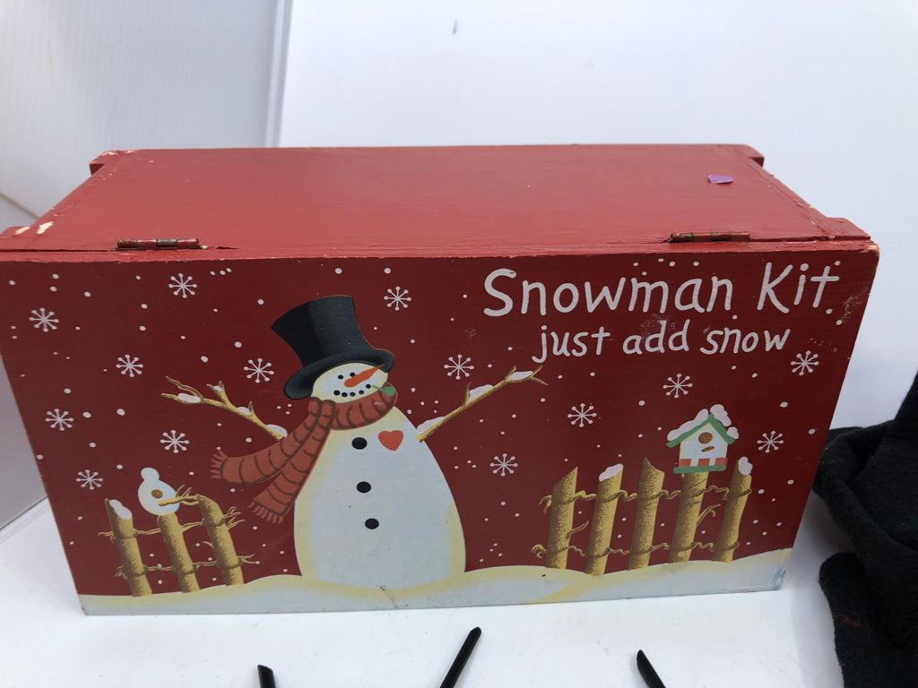 WOOD RED PAINTED BOX W/ SNOWMAN ACCESSORIES.
