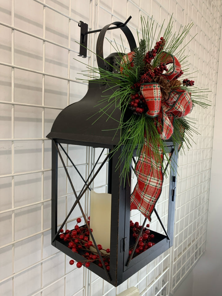 JUMBO LED CANDLE LANTERN W/BOW.