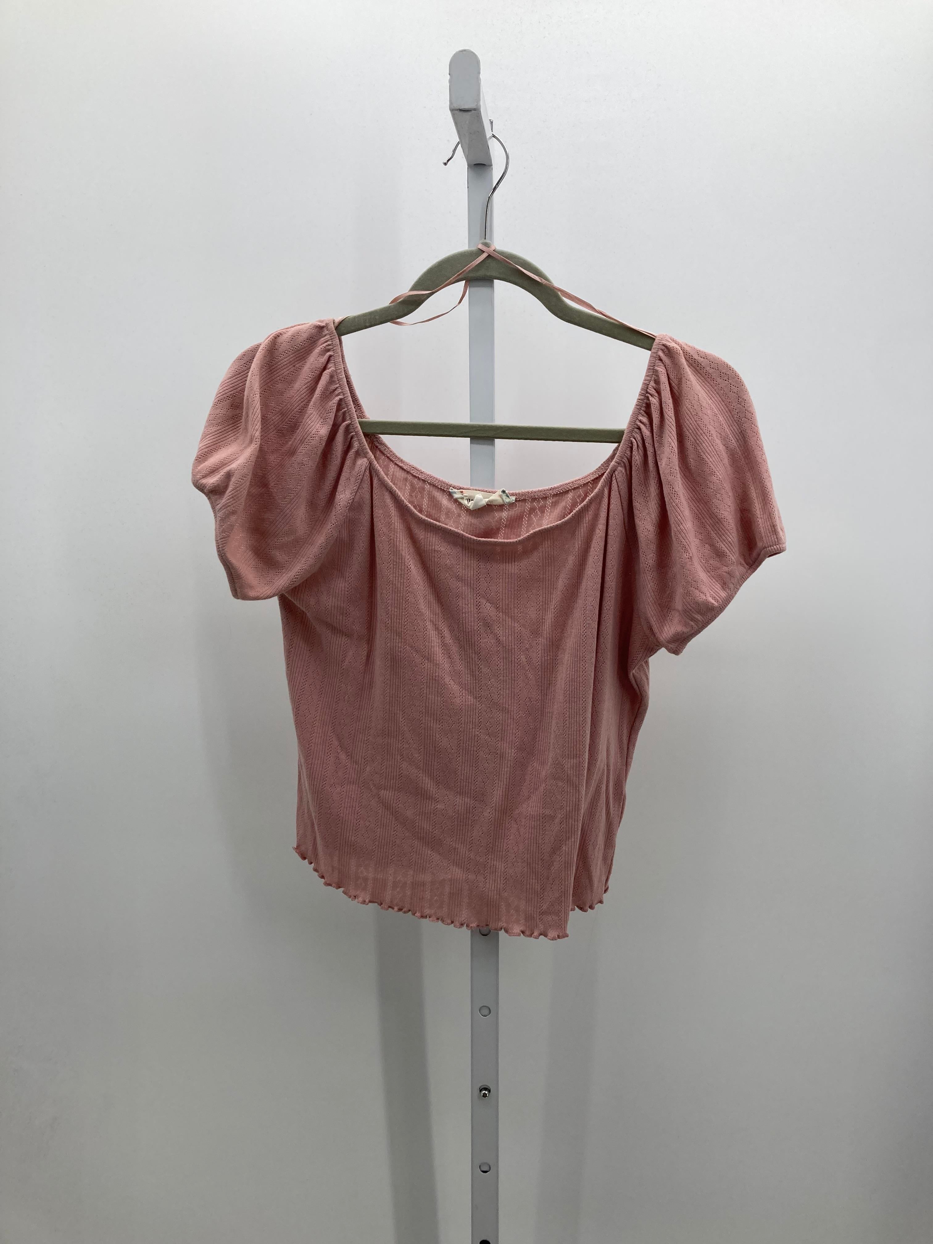 Pink Rose Size Large Juniors Short Sleeve Shirt