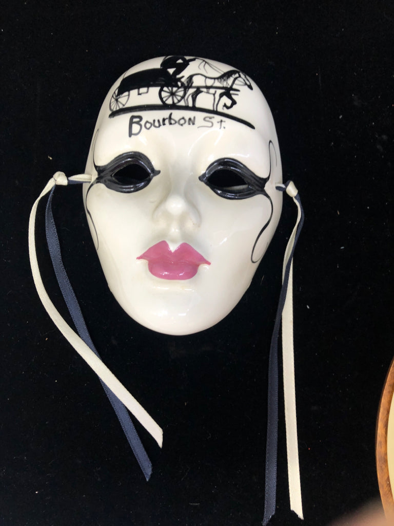 BLACK AND WHITE BOURBON STREET MASK.