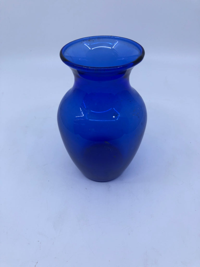 COBALT BLUE SMALL VASE.