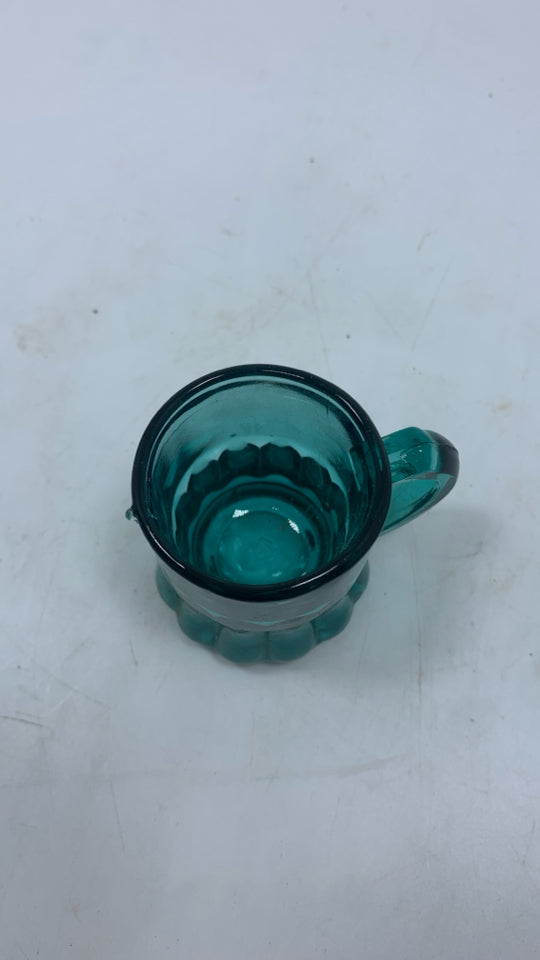SM BLUE GLASS MUG.