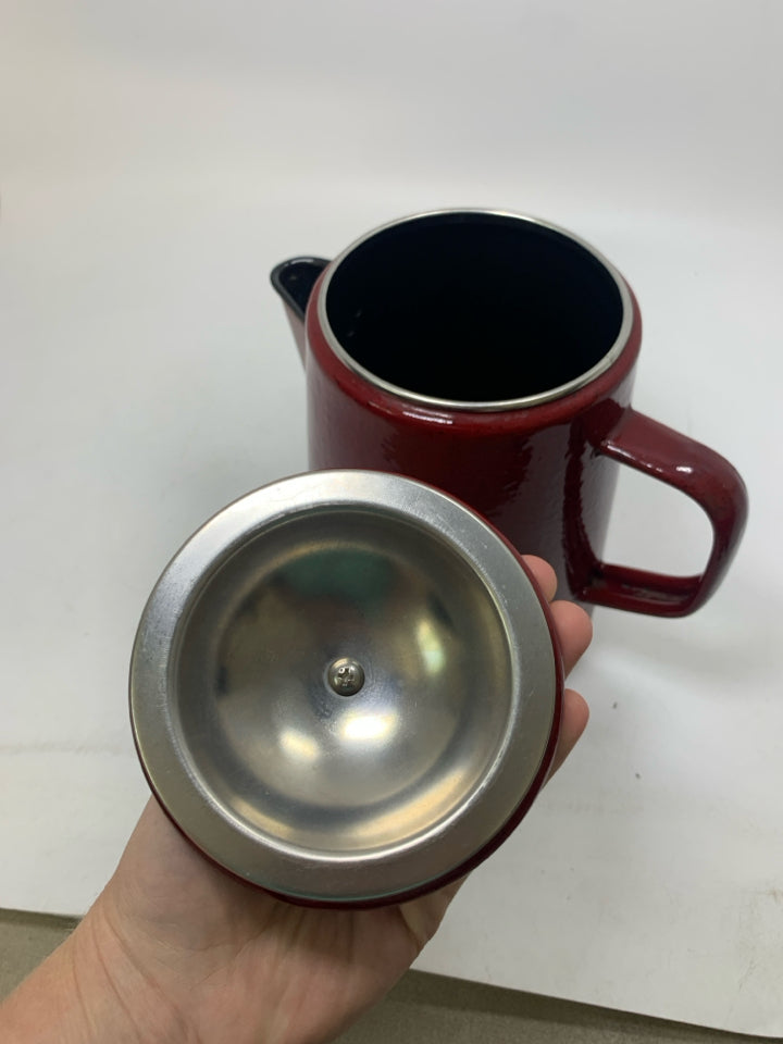 SPECKLED ENAMEL STOVE TOP COFFEE POT W/ LID.