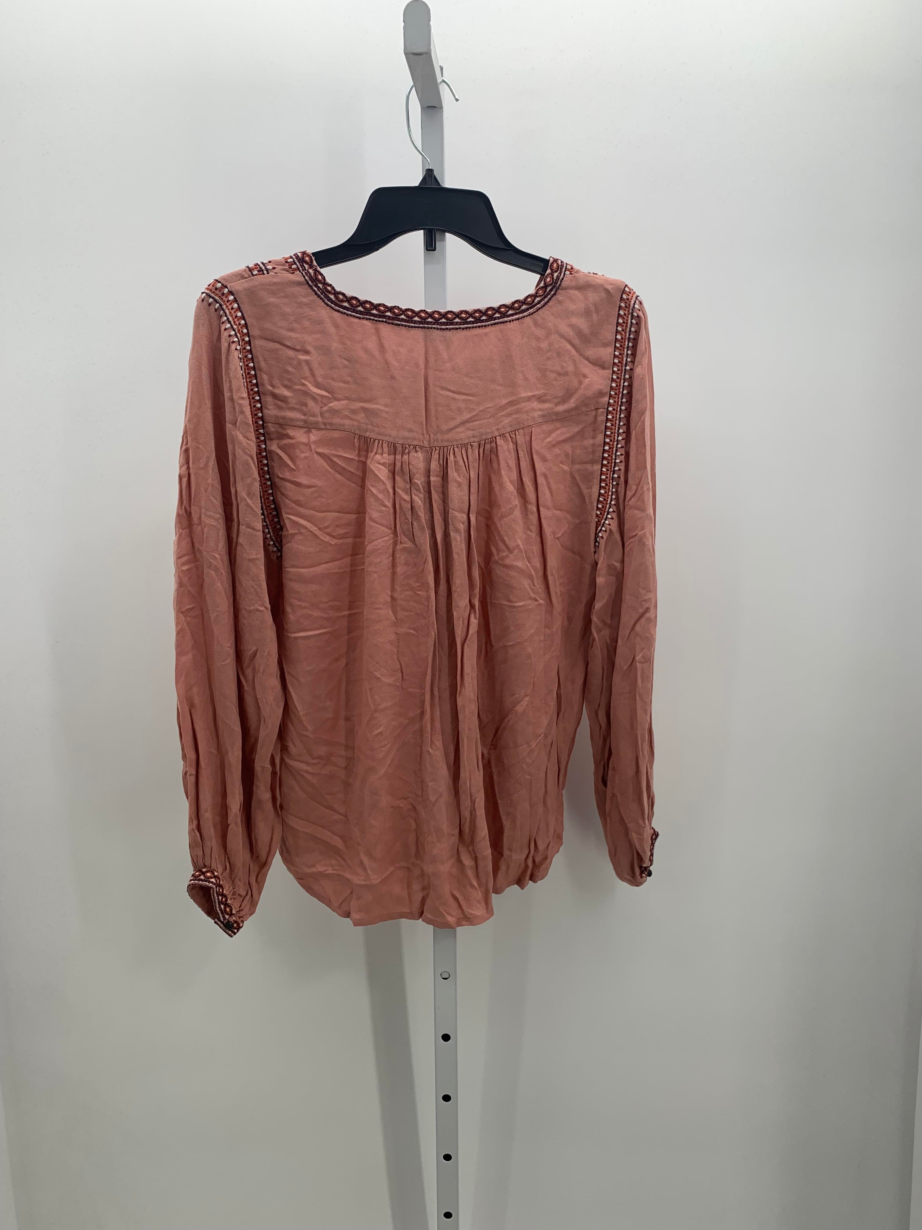 Lucky Size Small Misses Long Sleeve Shirt
