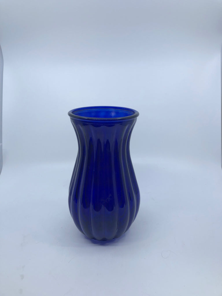 COBALT BLUE RIBBED VASE.