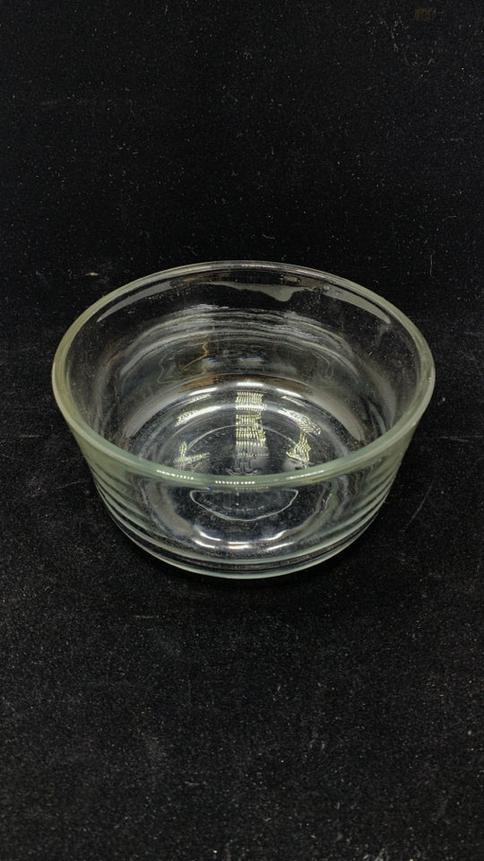 1QT ANCHOR HOCKING MIXING BOWL.