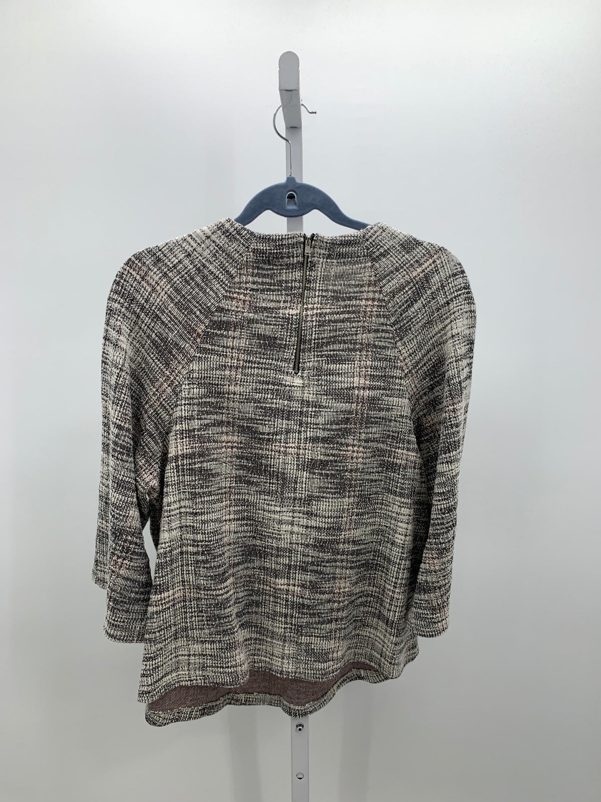 W5 Size Large Misses 3/4 Sleeve Shirt