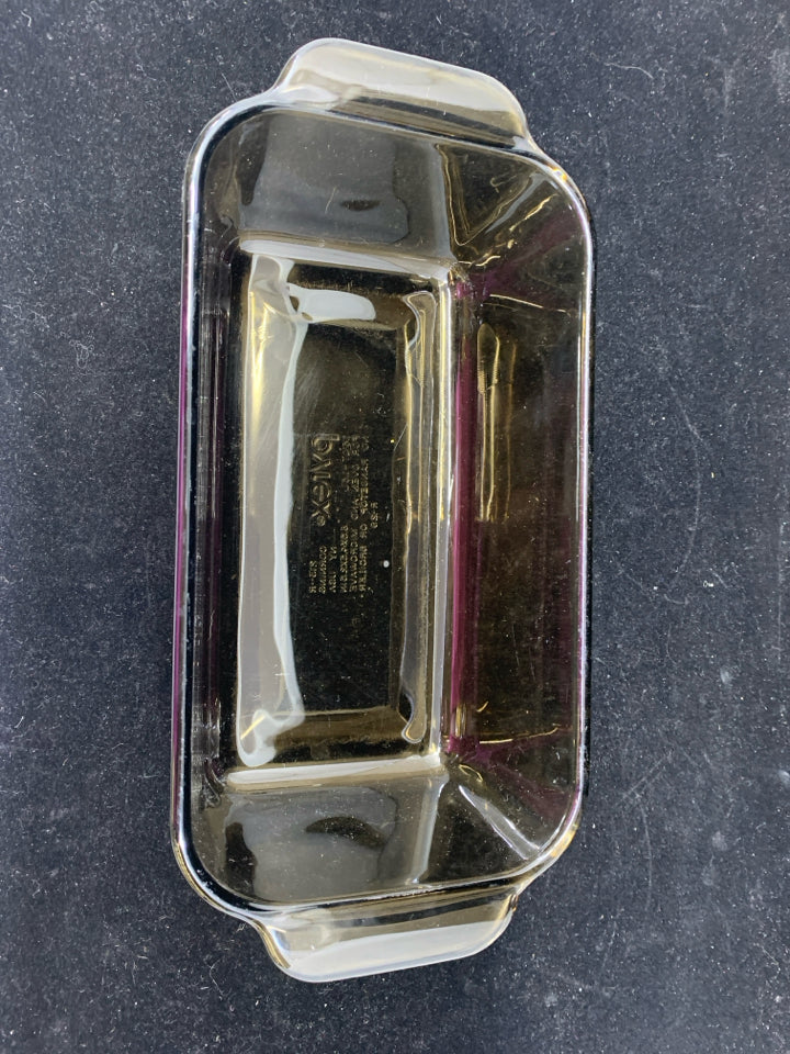 AMBER PYREX GLASS LOAF PAN.