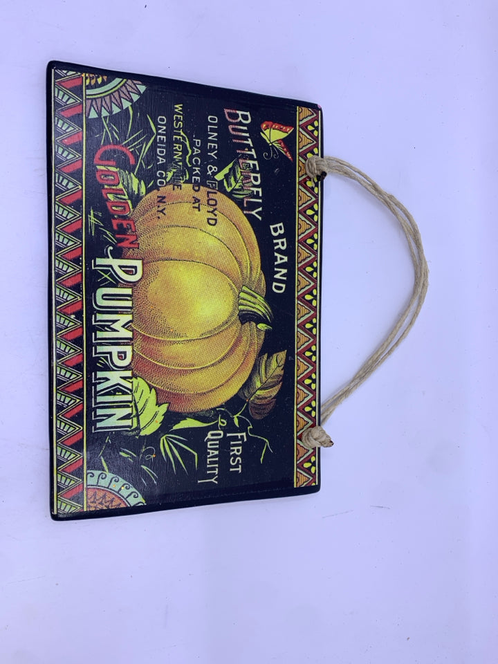 GOLDEN PUMPKIN CERAMIC SLATE WALL HANGING.