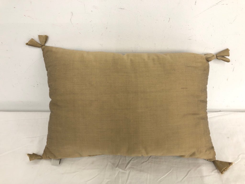 BROWN & GREEN PILLOW, CORNER TASSLES.