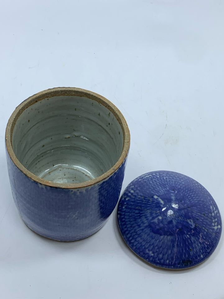BLUE POTTERY CANISTER ROUNDED LID.