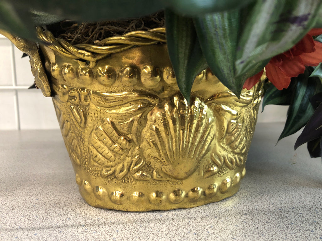 YELLOW & RED FLORAL IN GOLD POT.