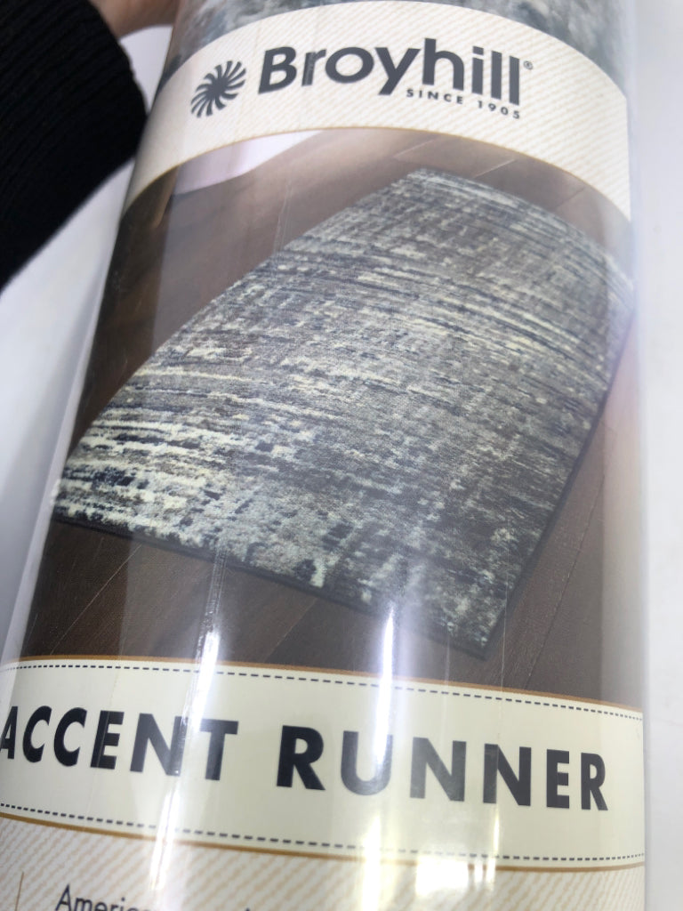 NIP BLUE & WHITE ACCENT RUNNER BROYHILL.