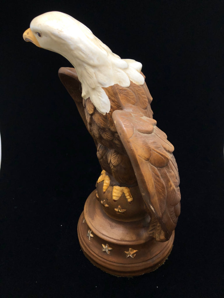 VTG AMERICANA EAGLE FIGURE.