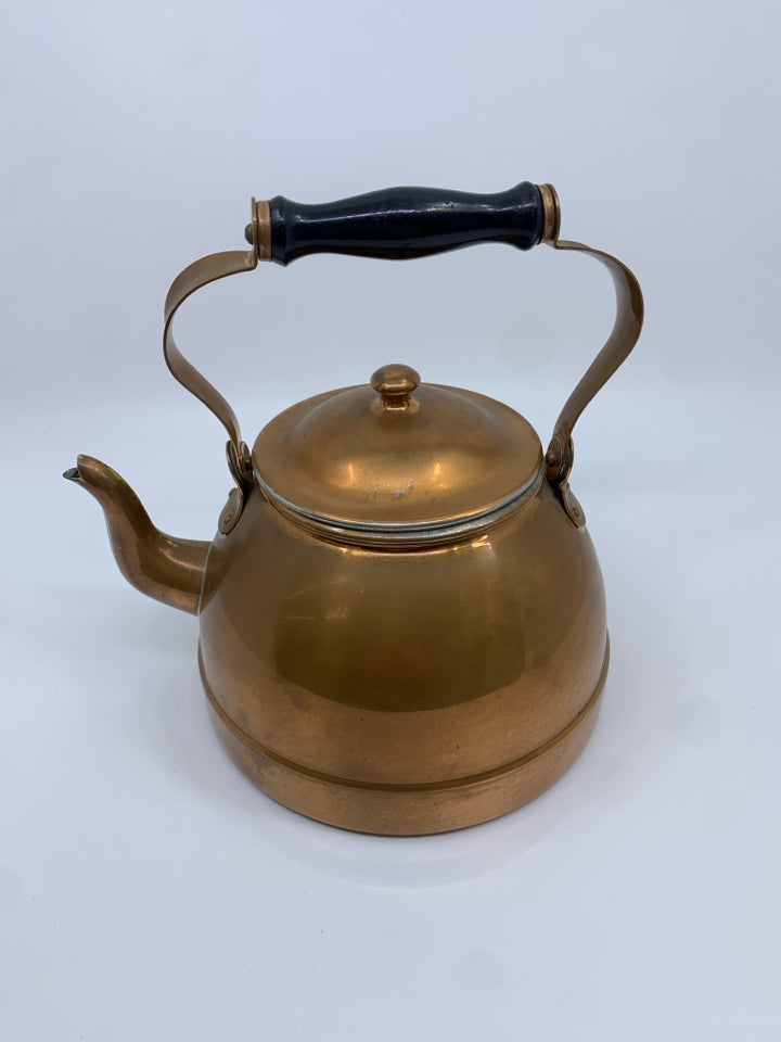 VTG COPPER TEA POT DOUEO MADE IN PORTUGAL.