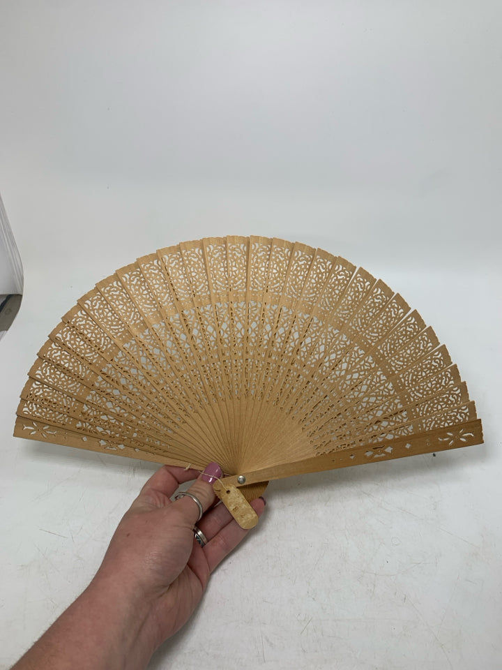 VTG SANDALWOOD FOLDING HAND FAN CUT OUT FLORAL.