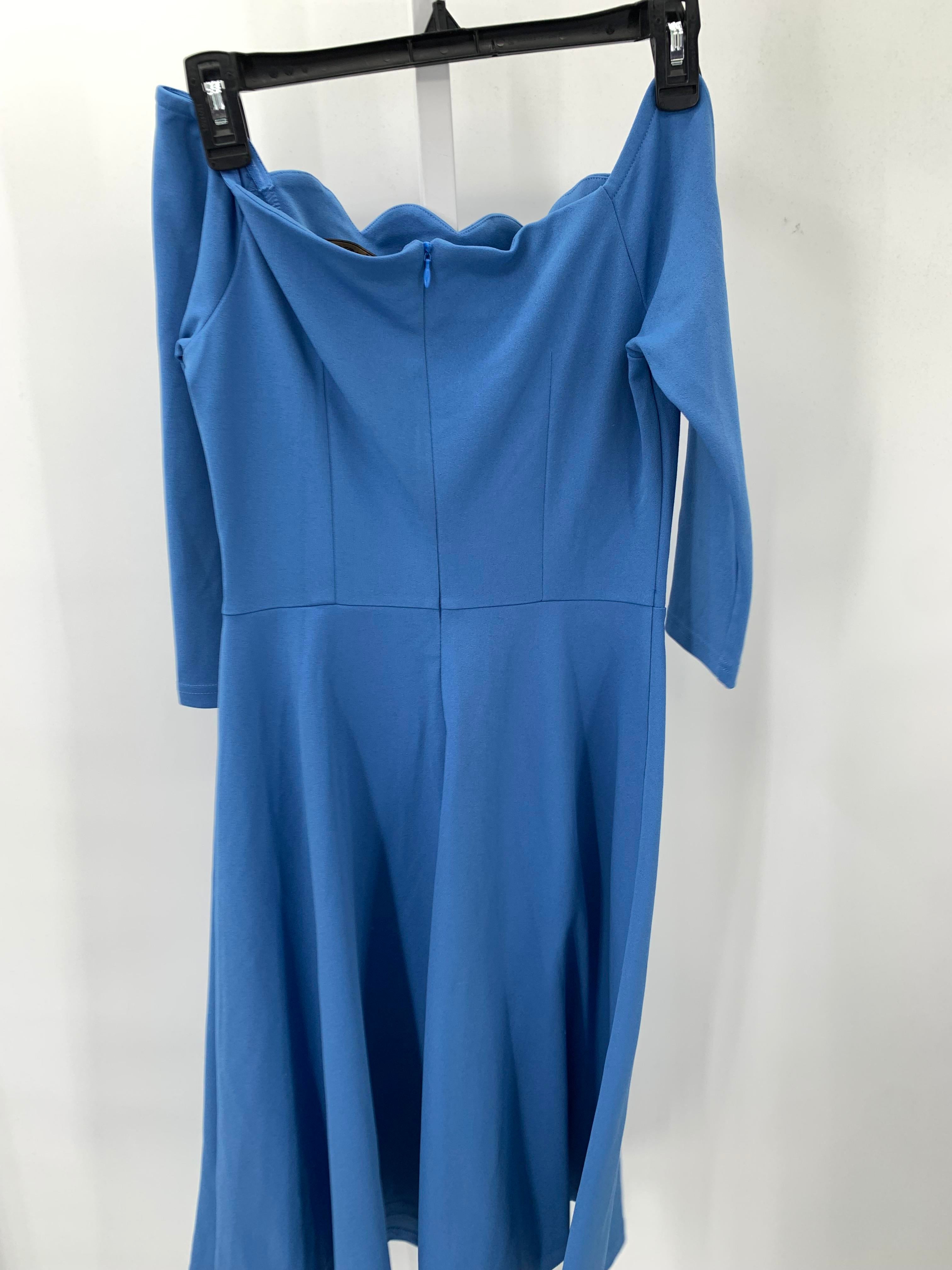 Size Small Misses 3/4 Sleeve Dress