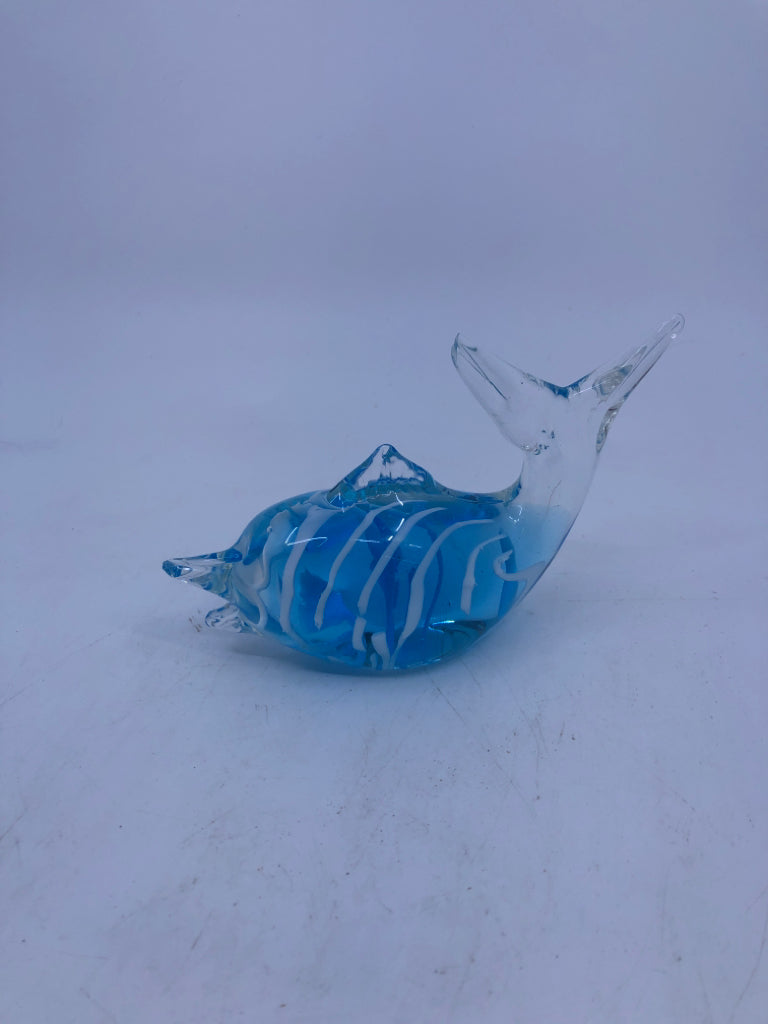 DOLPHIN GLASS FIGURE.