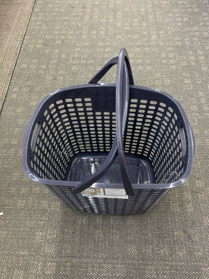 NWT LAUNDRY BASKET - FRANCESCA HOME.