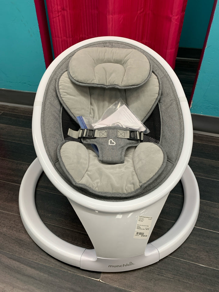 Munchkin Bluetooth Baby Swing