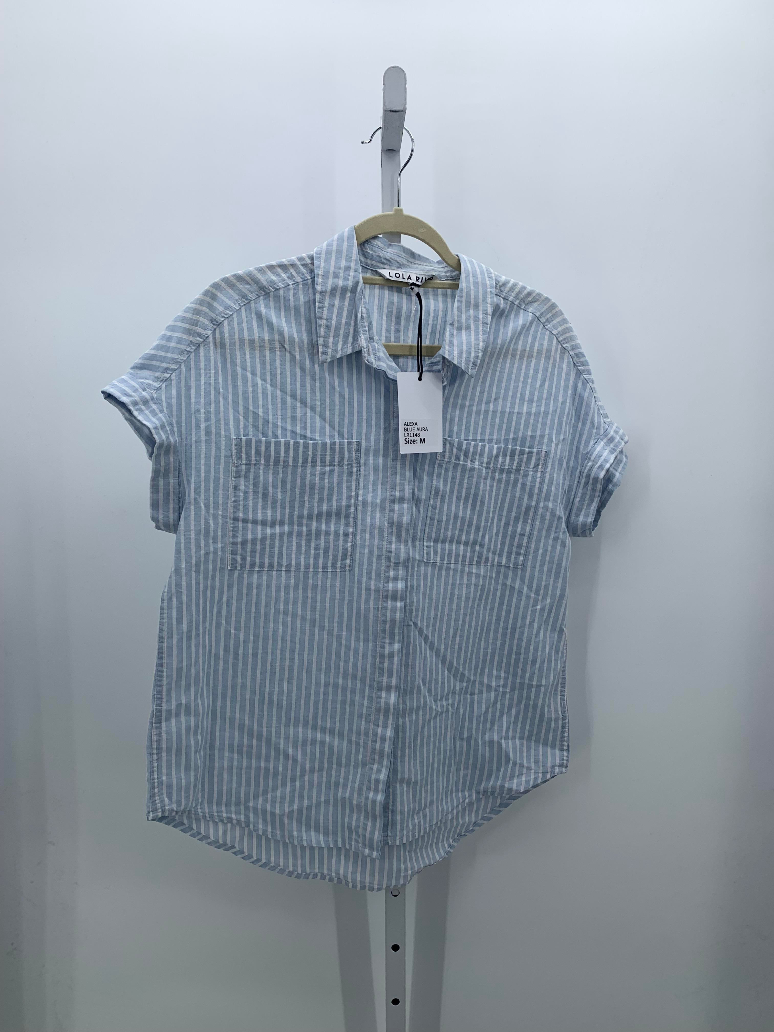 Size Medium Misses Short Sleeve Shirt