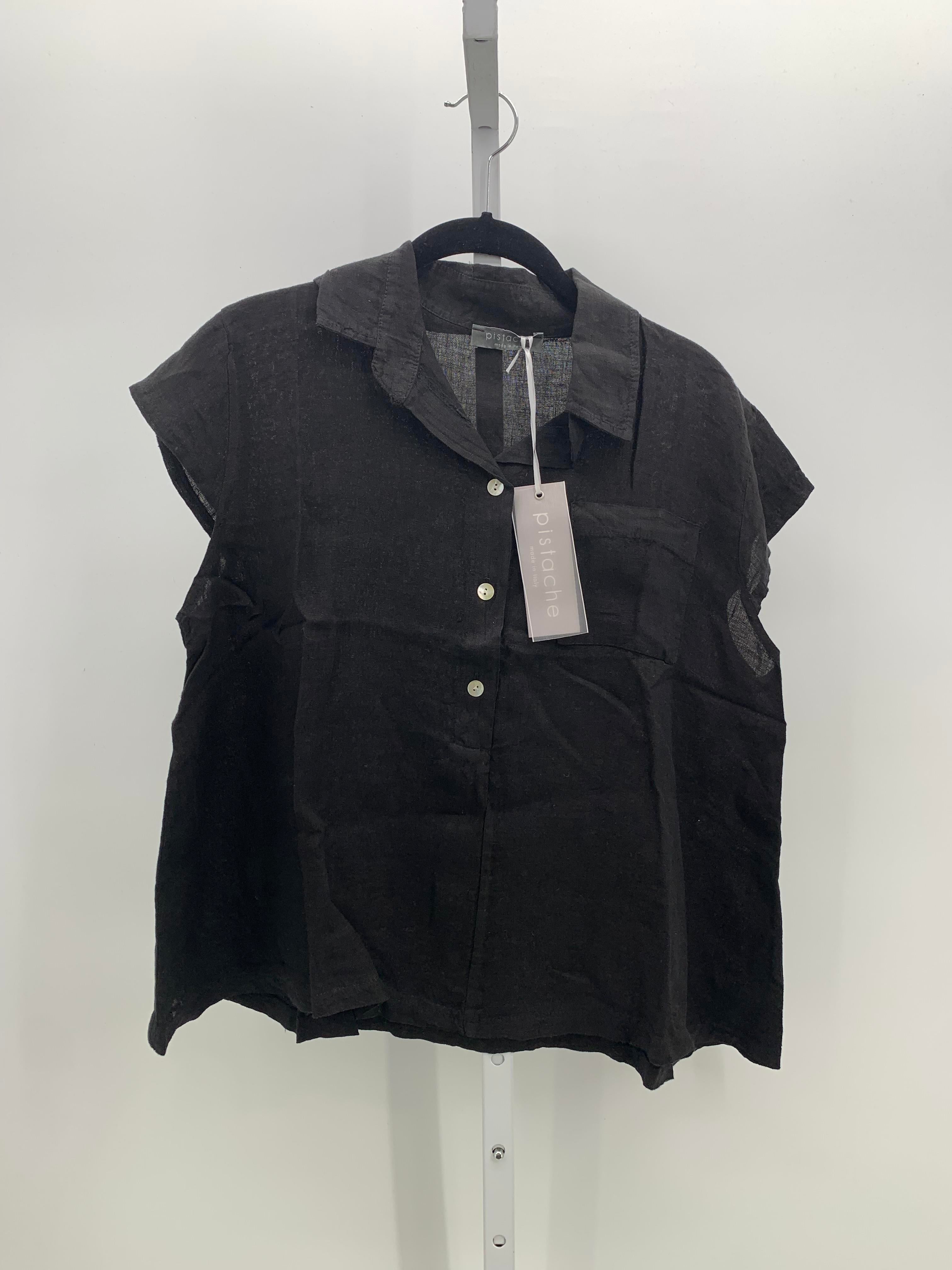 Size Medium Misses Short Sleeve Shirt