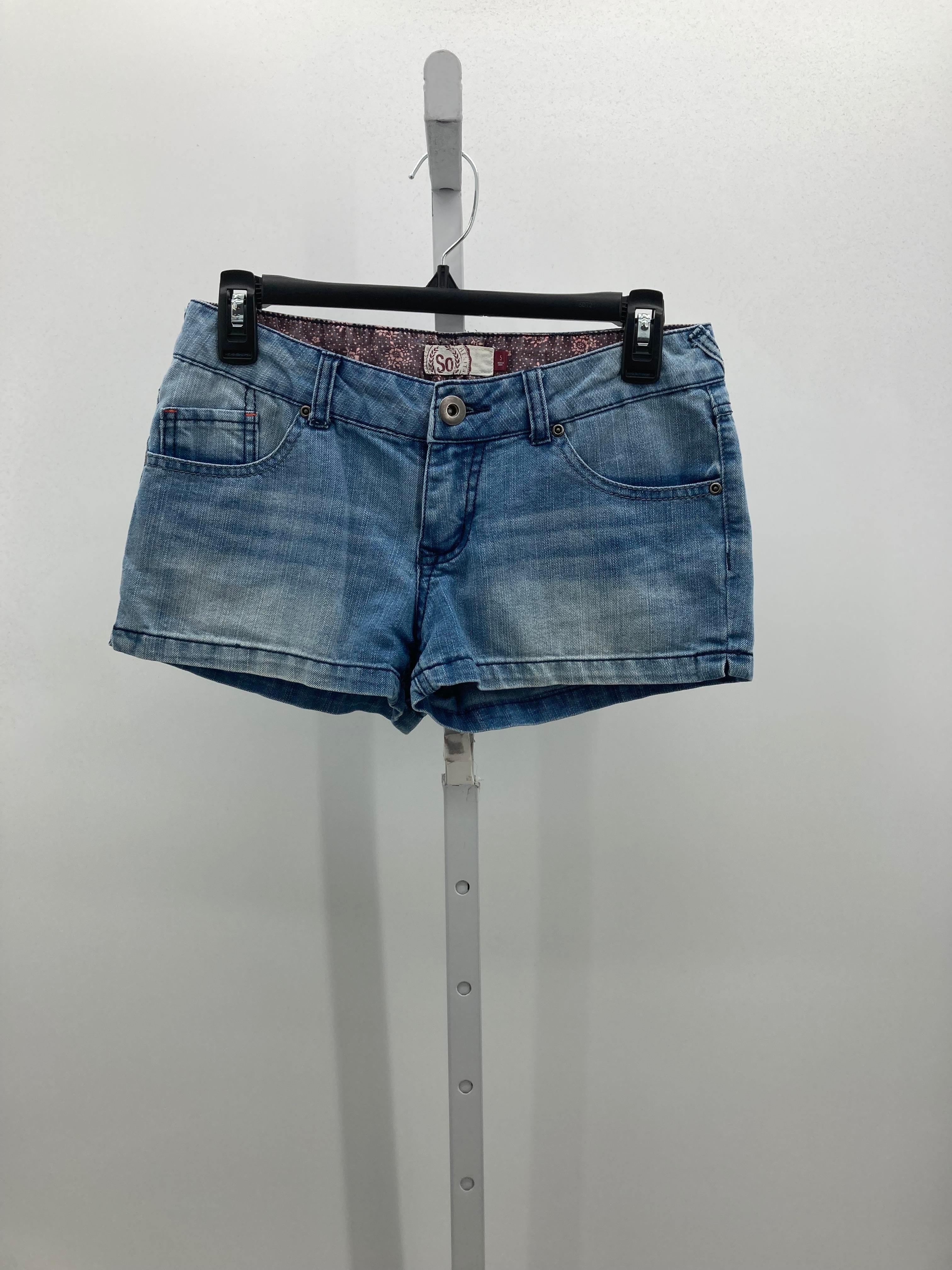 SO Size 5 Juniors Shorts