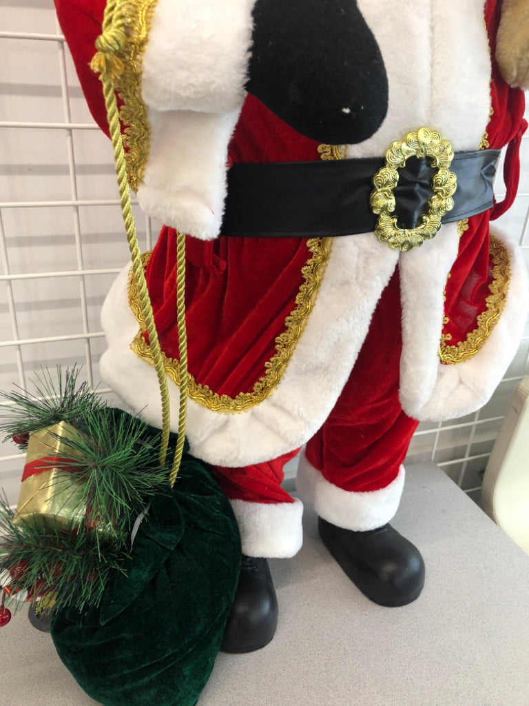 LG SANTA W/TEDDY BEAR AND SACK.