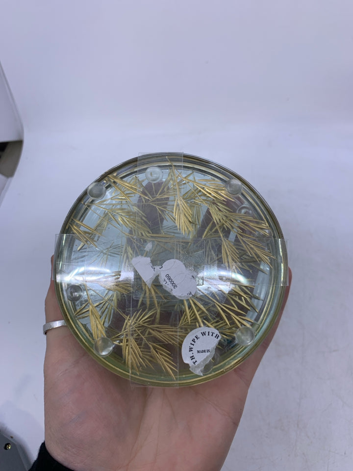 NIP 4 GLASS W/ GOLD ETCHED LEAVES.