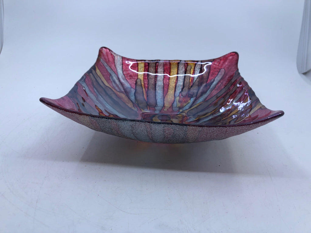 SQUARE GLASS W/RED BLUE GOLD DISH.