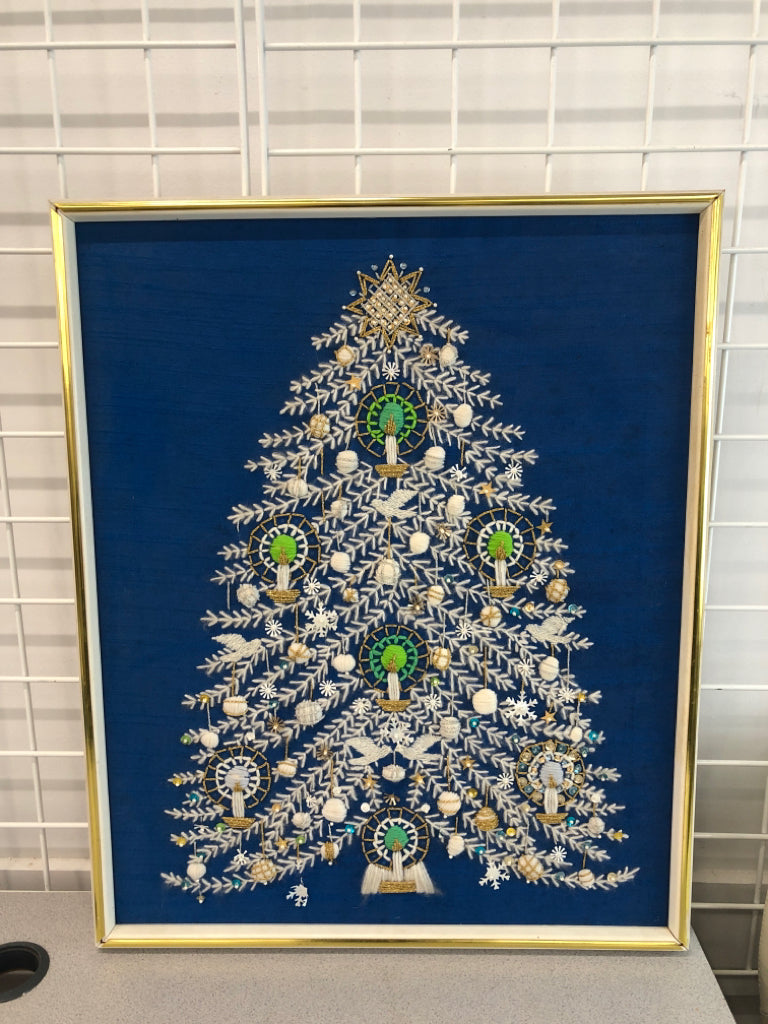 WHITE NEEDLEPOINT CHRISTMAS TREE W/BLUE BG.