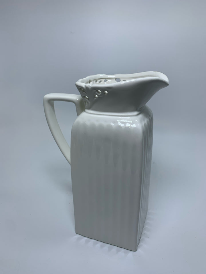 RIBBED W/ LACE TOP "WATER" PITCHER.